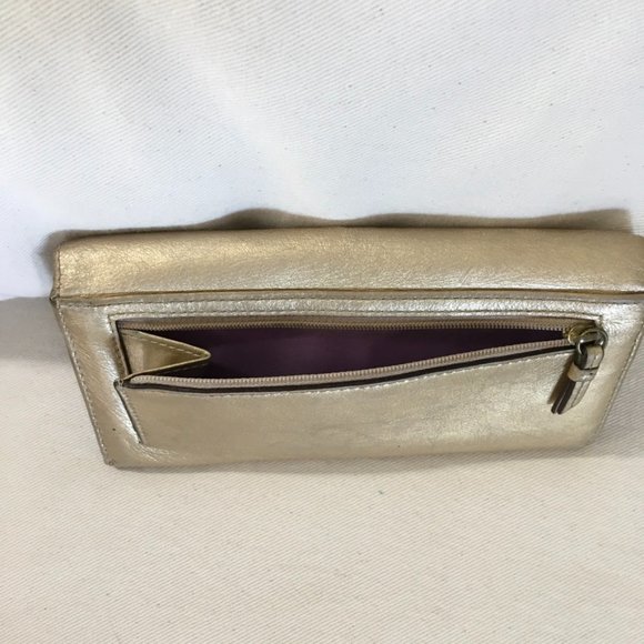 Coach Gold Wallet 7.5" x 4" - Picture 7 of 9